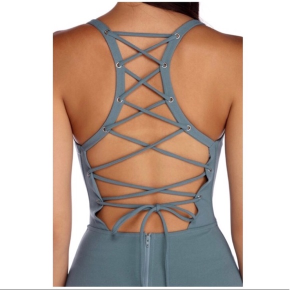 Aubrie Lattice Gown - Picture 3 of 10